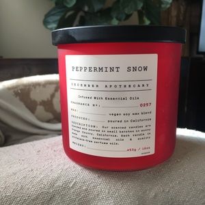 Leoben Co. Peppermint Snow Candle